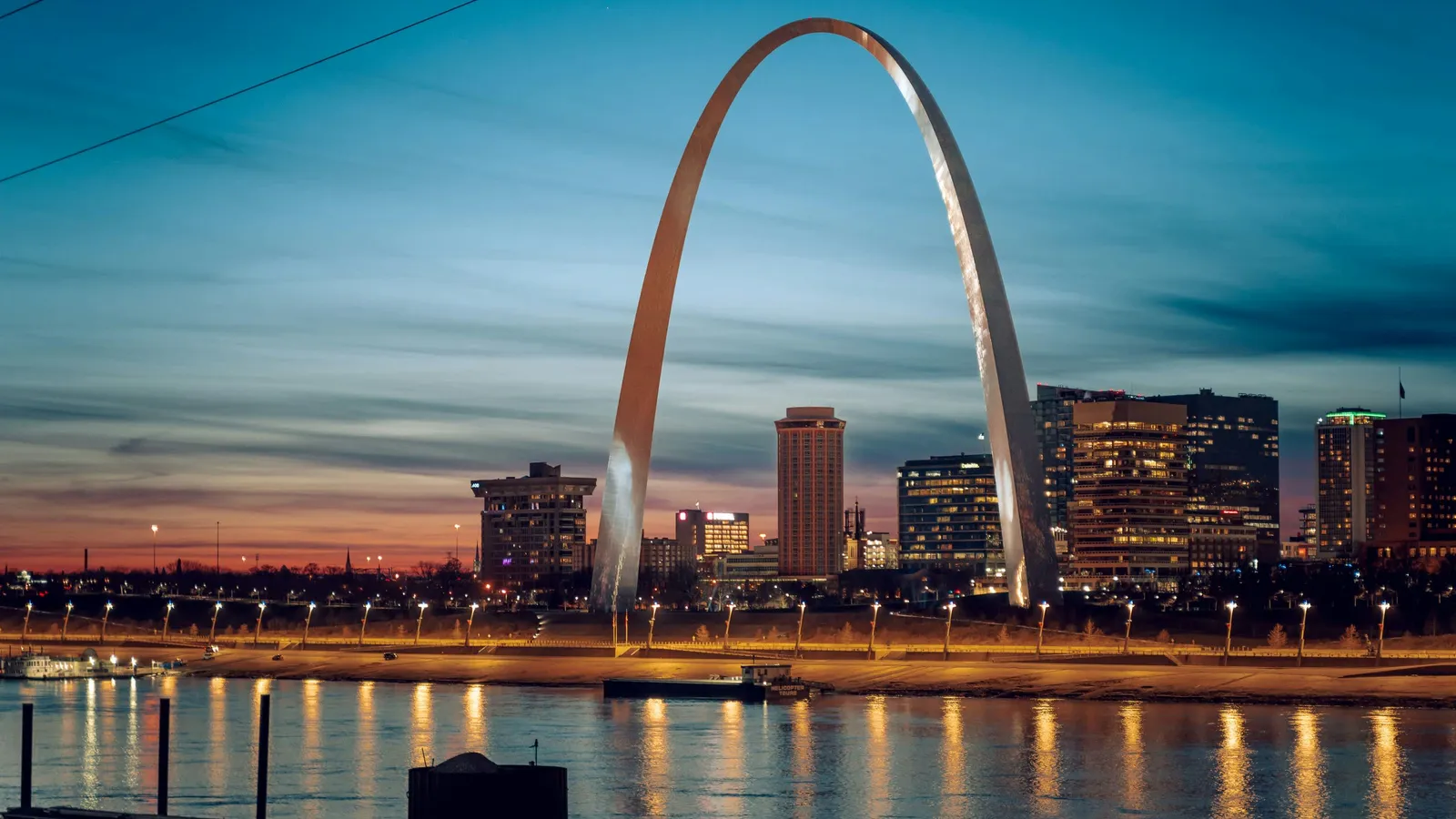 Gateway Arch and downtown St. Louis skyline